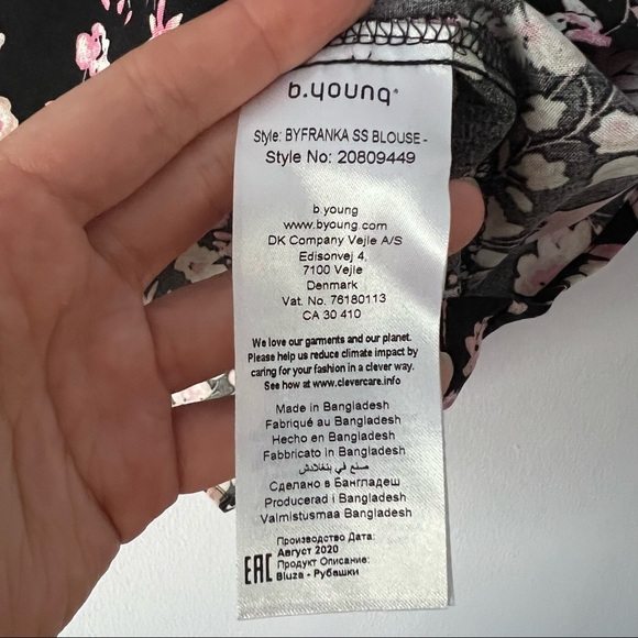 🍉 NWT b.young Floral Puffy Sleeve Blouse - Picture 11 of 12